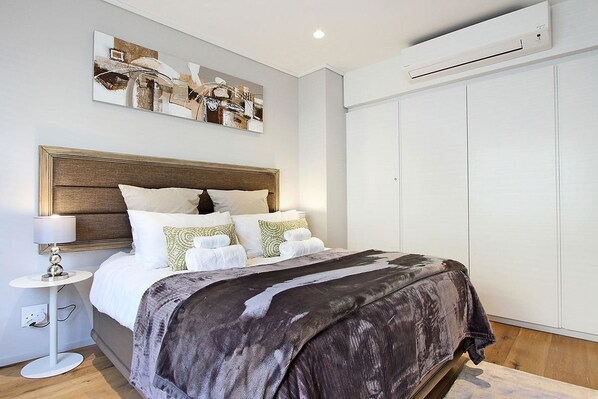 Apartment, 1 Bedroom | 1 bedroom, iron/ironing board, bed sheets