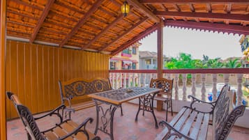 Double or Twin Room | Terrace/patio