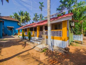 Front of property - OYO 13117 Home Lake View Studio Canacona (Canacona)