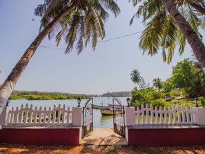 Property grounds - OYO 13117 Home Lake View Studio Canacona (Canacona)