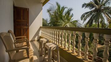 Double or Twin Room | Balcony