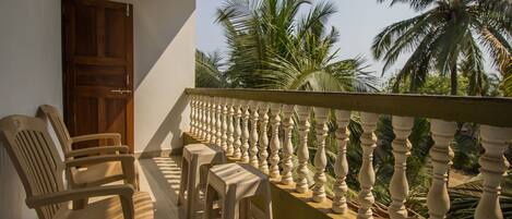 Double or Twin Room | Balcony