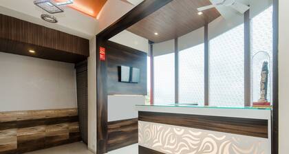 OYO 11747 Hotel Sai Comforts