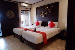 ห้องสแตนดาร์ดทวิน | ตู้นิรภัยในห้องพัก, โต๊ะทำงาน, ผ้าม่านกันแสง, Wi-Fi �ฟรี