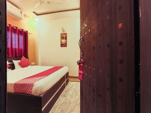 Double or Twin Room | Free WiFi, bed sheets - OYO 12151 The Orchid Guest House (Pune)