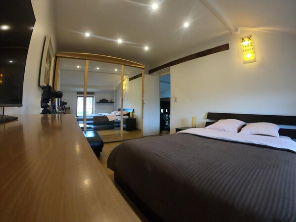 Individually decorated, individually furnished, soundproofing