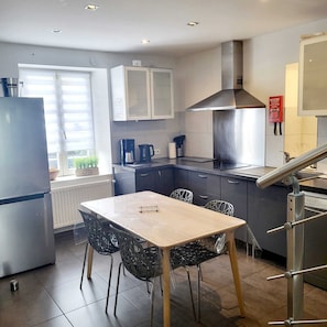 Maison Confort, 3 chambres | Cuisine privée