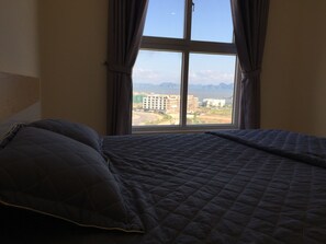View from room - Viet Apartment - New Life Tower Block C (Bai Chay)