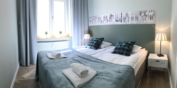 Design Suite, 2 Bedrooms, Kitchenette, City View (Paul Radtke) | Extra beds