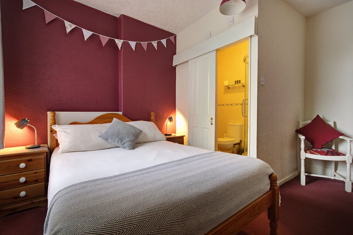 Double Room, Ensuite | WiFi