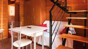 Duplex, 2 Bedrooms | In-room dining - Camping Lago Resort (Nuevalos)