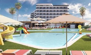 3 piscinas al aire libre, sombrillas, tumbonas