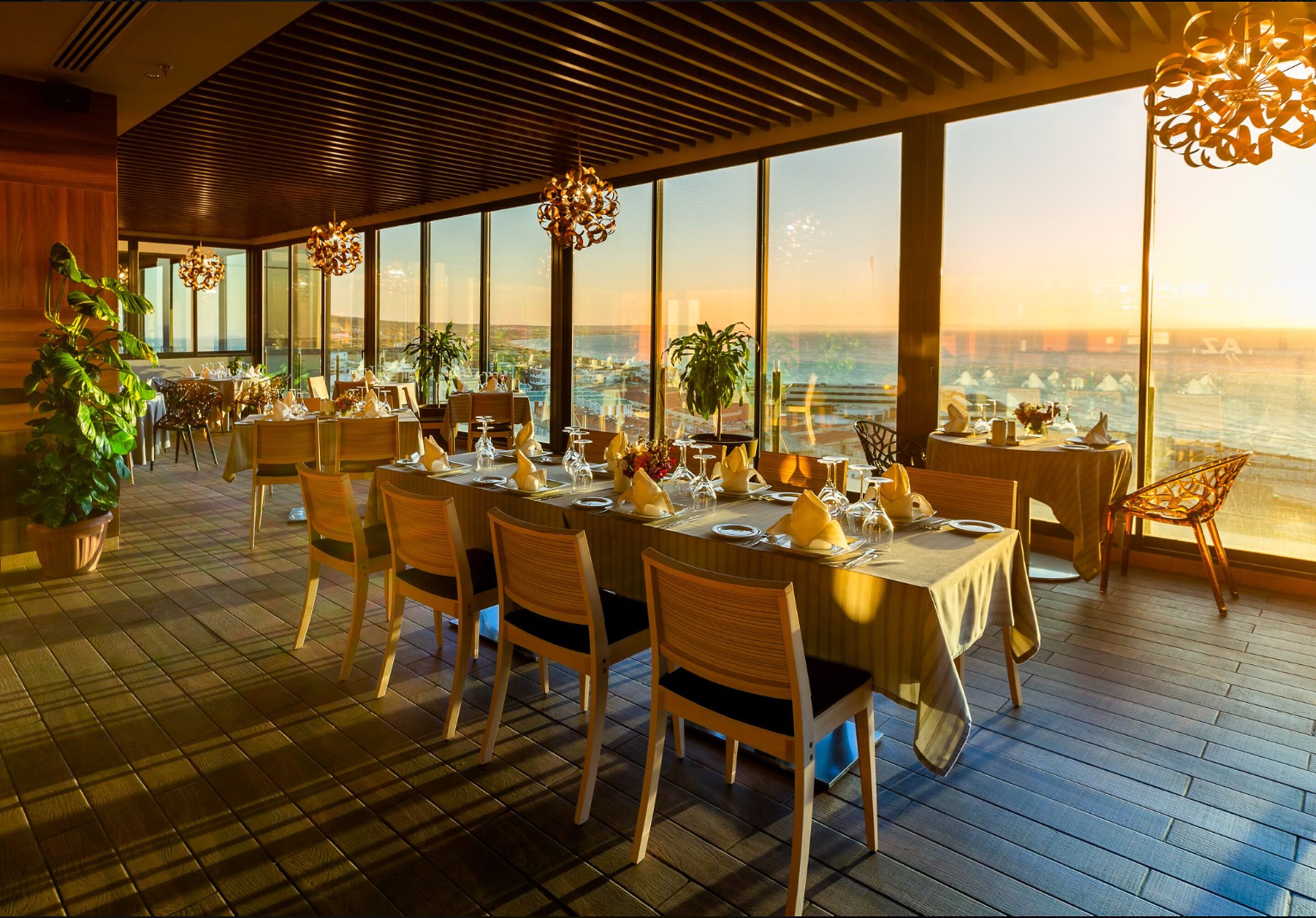 daily buffet breakfast (dzd 2200 per person)