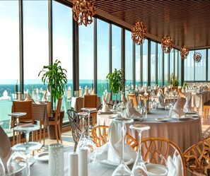 Buffet déjeuner (2200 DZD par personne)