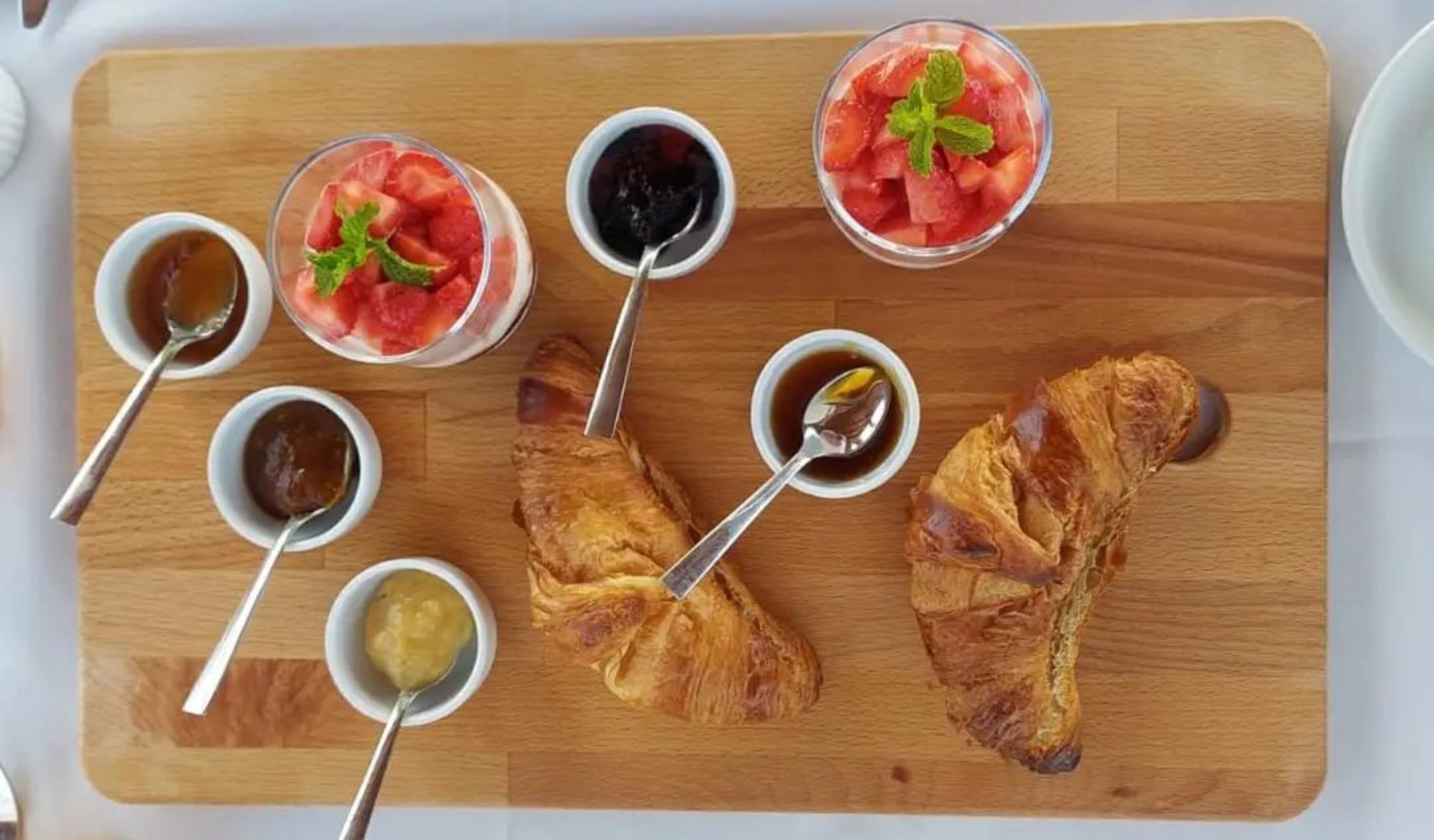 free daily cooked-to-order breakfast