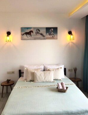 Deluxe Room, Balcony, Garden View