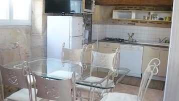 Family Cottage, Ensuite, Garden View | Miscellaneous