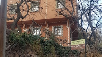 Ngoại thất
