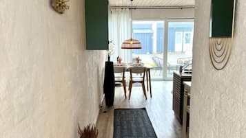 Apartment | Living area | Flat-screen TV