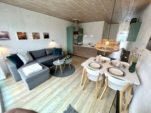 Apartament | Sala d'estar | Televisor de pantalla plana 