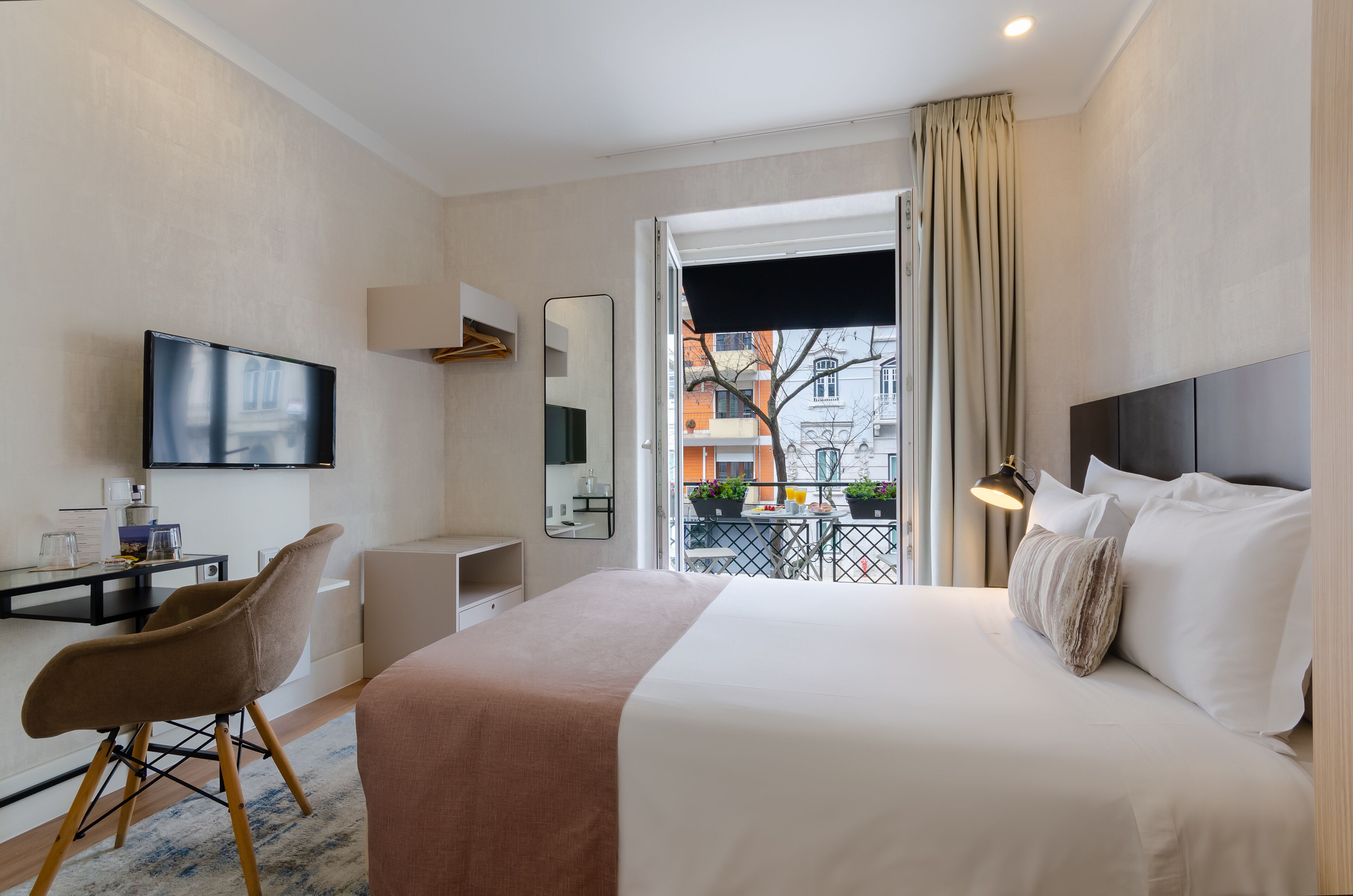 1 dormitorio, sistema de insonorización, wifi gratis y ropa de cama