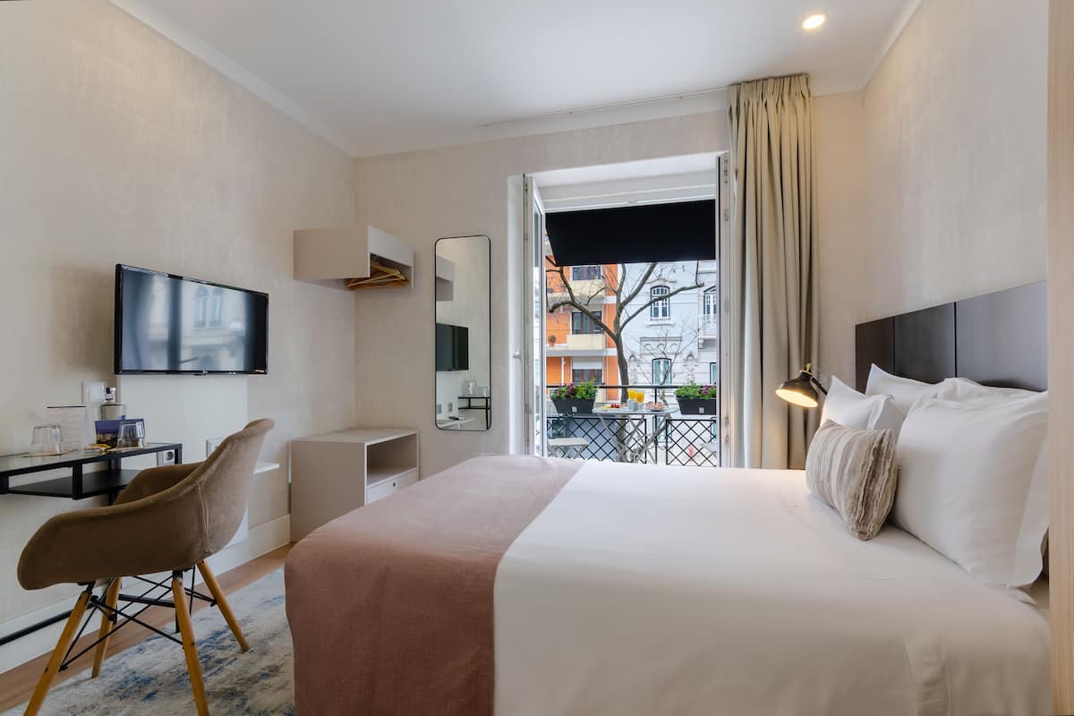 1 bedroom, soundproofing, free WiFi, bed sheets