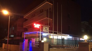 Front of property - evening/night - Flash Hotel (Marmaris)
