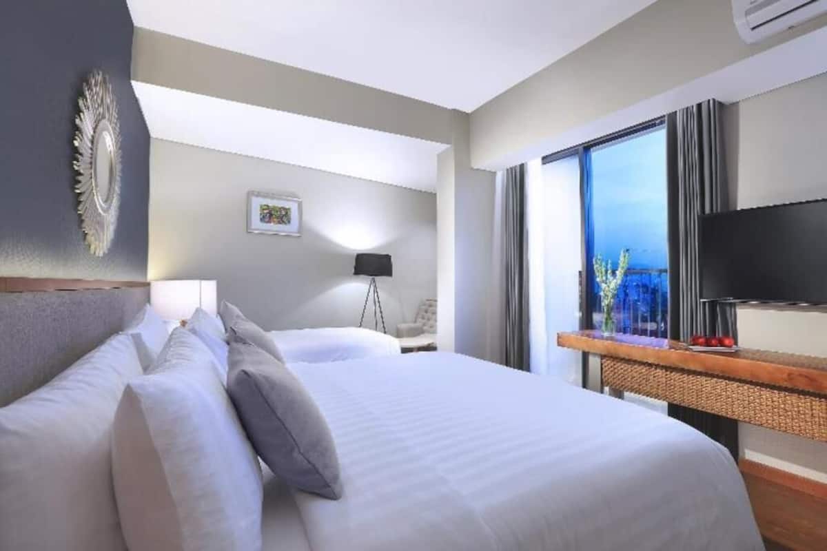 Literie de qualité supérieure, coffres-forts dans les chambres, bureau