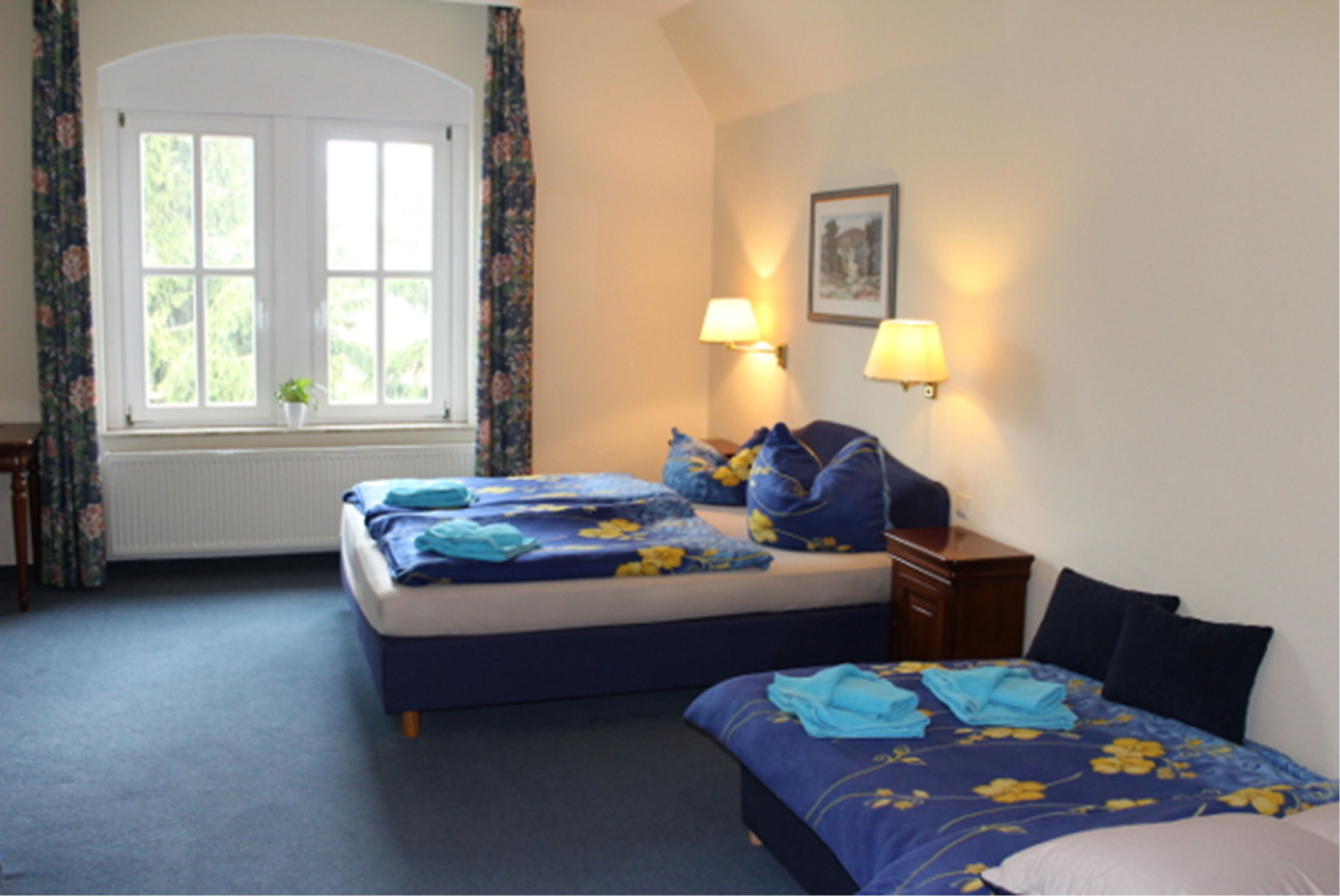 Exclusieve villa, 6 slaapkamers, uitzicht op vallei, uitzicht op gebergte | 1 slaapkamer, luxe beddengoed, een bureau, verduisterende gordijnen