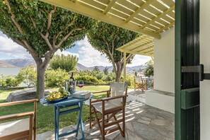 Deluxe Family Studio with Private Terrace Superior Studio | Terrace/patio