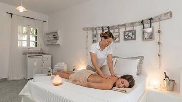 Soins corporels, soins d'aromathérapie, massages aux pierres chaudes