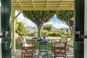 Deluxe Family Studio with Private Terrace Superior Studio | Garden view - Palatiana Agriturismo Philoxenia Cottages (Naxos)