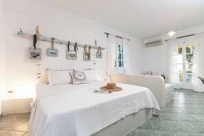 Deluxe Studio (4 Adults)