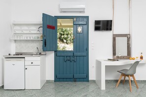 Studio Superior | Dapur pribadi | Lemari es, kompor, dan mesin pembuat kopi/teh