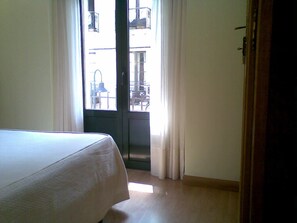 1 chambre, Wi-Fi gratuit, draps fournis