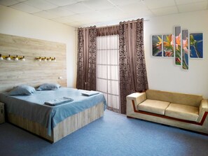 Free WiFi, bed sheets - Hotel David (Samtredia)