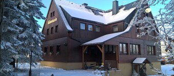 ์บ๋ฐ์ฐ๋ฐ ๋
ธ์ด์๋ฆ์ค๋๋ฅดํ