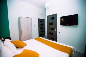 Kamar Double atau Twin Deluks, 1 kamar tidur | 1 kamar tidur, seprai premium, minibar, dan meja kerja