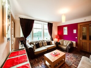 Lounge - Braeriach Hotel, Highlands Scotland (Newtonmore)