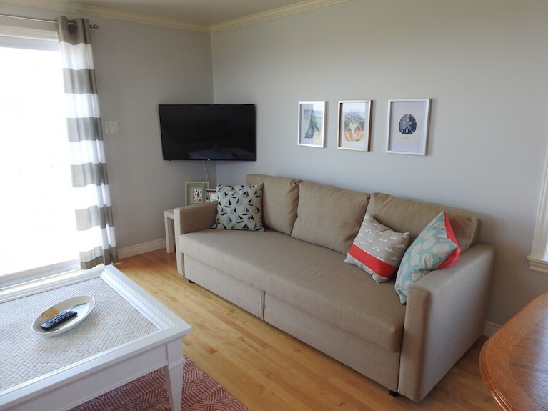 Seaside Nest On Private Waterfront - Cape Breton Island
