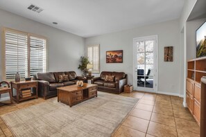 TV, fireplace, DVD player