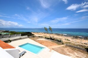 Pool - Villa XOROI- Dream front line Villa in Betlem (Mallorca) with pool and direct access to the sea. - Free Wifi (Artá)