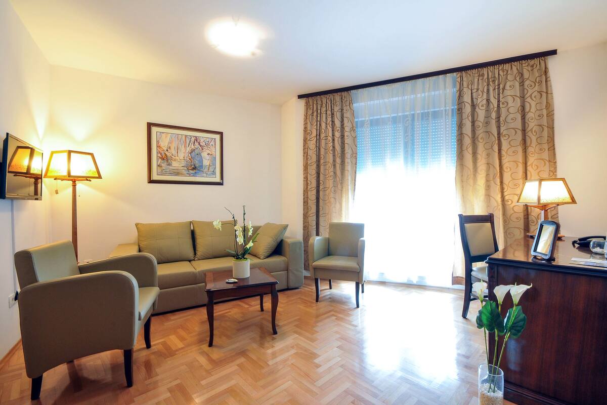 Apartamento conforto, 1 quarto, cozinha americana | Sala de estar | TV de tela plana