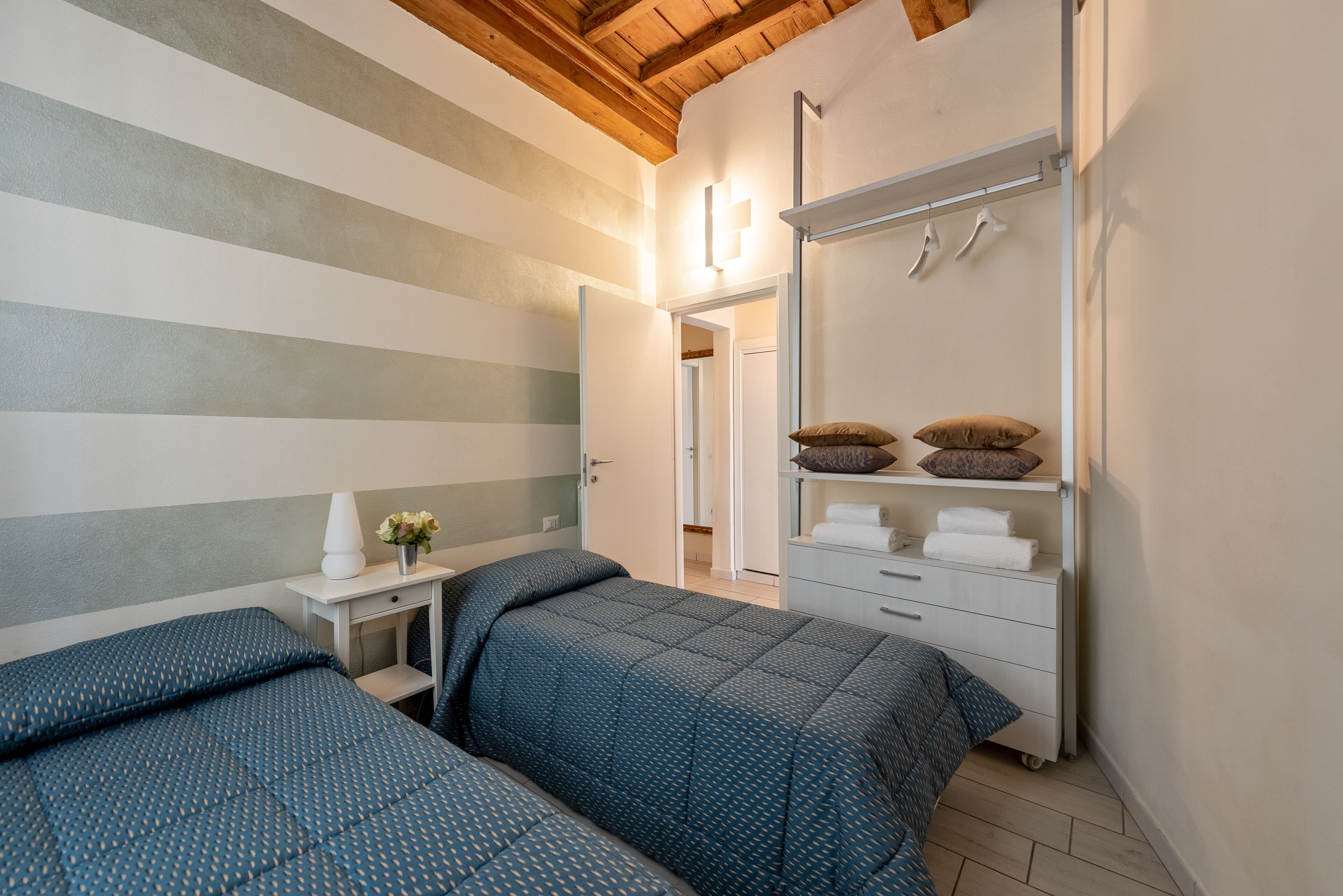 2 bedrooms, in-room safe, desk, soundproofing