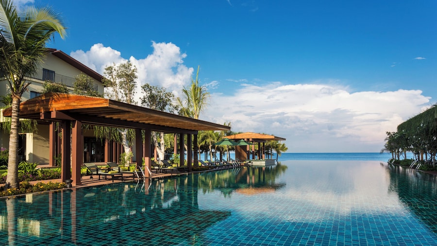 Dusit Princess Moonrise Beach Resort