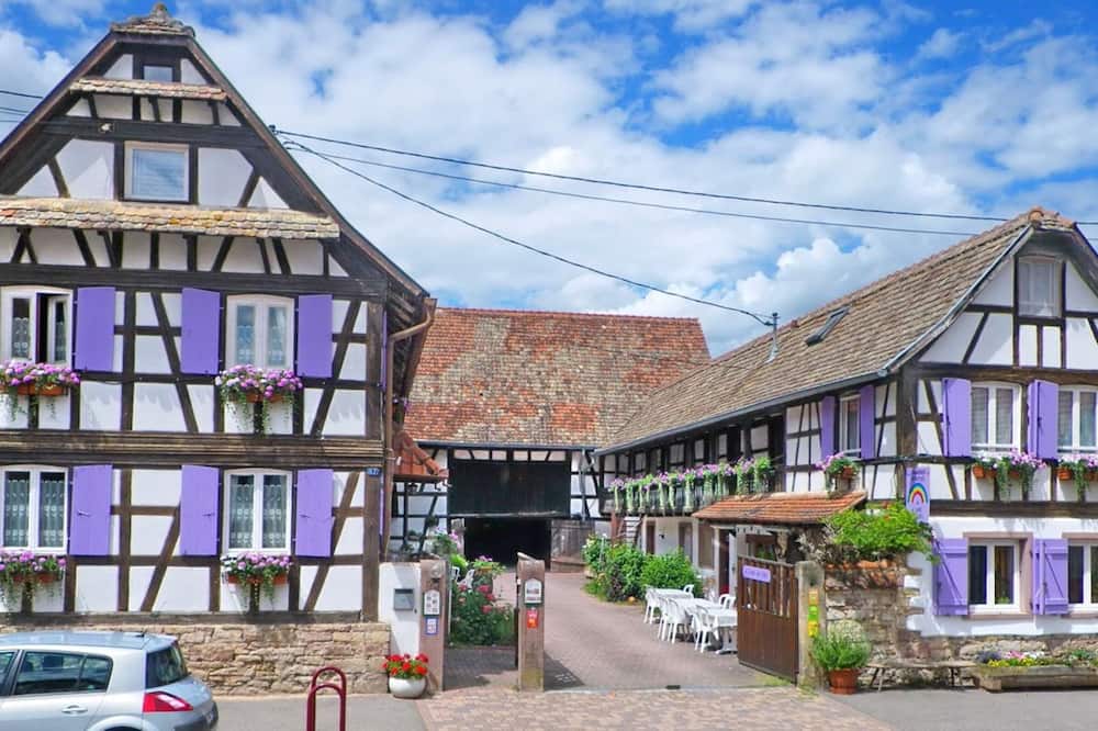 Gîtes et Chambre d'Hôtes A l'Arc en Ciel