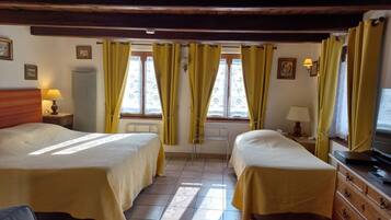 Bureau, Wi-Fi gratuit, draps fournis