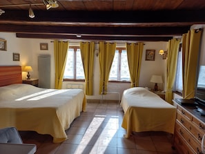 Monolocale Classic | Una scrivania, Wi-Fi gratuito, lenzuola