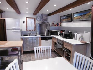 Classic Apartment, Ensuite (n°6) | Private kitchen