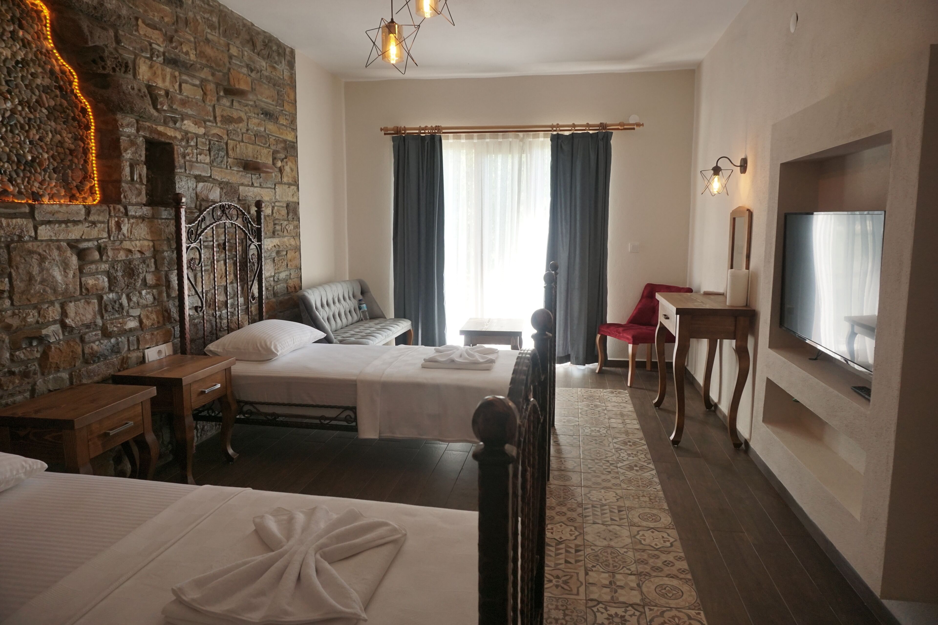 triple room | blackout curtains, soundproofing, bed sheets